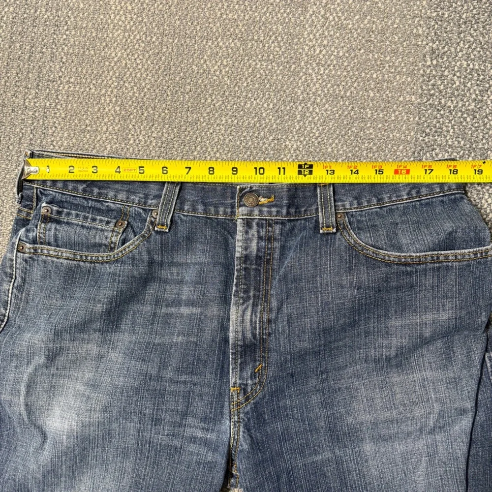 Levi's 505 Jeans Mens‎ 38x32 Straight Leg Blue Whiskered Fade Distressed Y2K